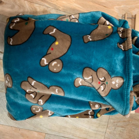 Christmas Gingerbread Man Plush Yoga Throw Plush Oversized Blanket Holiday brown - Picture 5 of 9